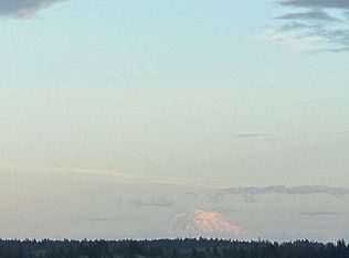 825 Merrill Pl W, Bremerton, WA 98312