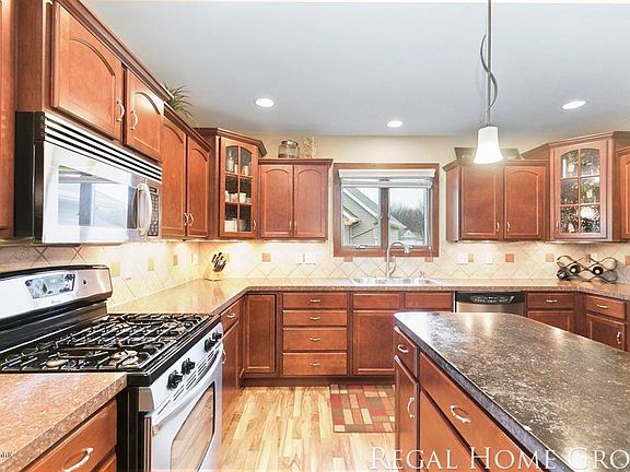 4th image of 4406 Oak Meadow Dr