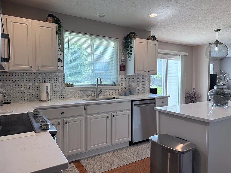 14010 Avalon East Dr — Photo 16