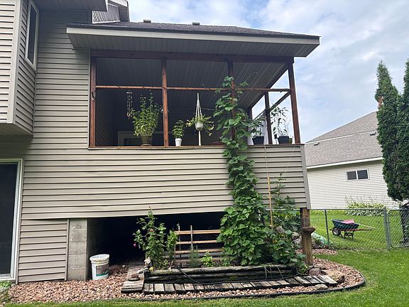 4th image of 856 Bridle Creek Ln