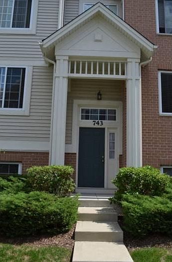 1st image of 743 Hanbury Dr