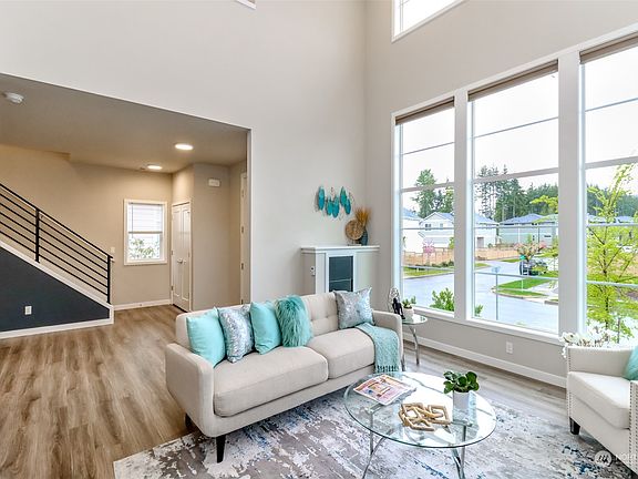 4th image of 13221 189th Avenue E