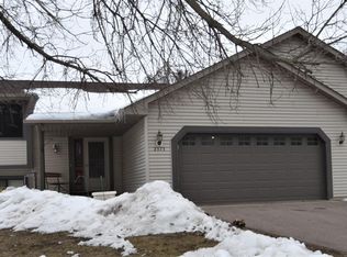 2575 Helmo Ave N, Oakdale, MN 55128