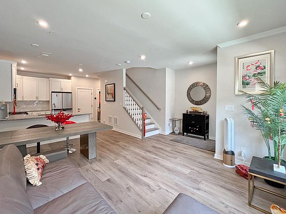 3rd image of 4745 Tatum Mill Way Unit 301