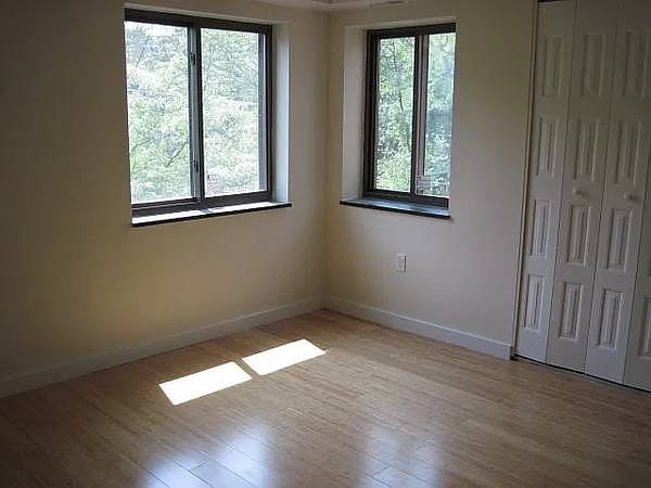 2nd image of 44 Concord Ave #3X