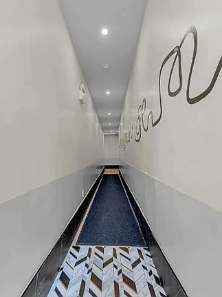 5th image of 75 Thompson St APT 11
