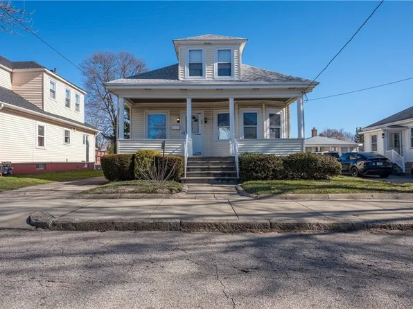 194 Orchard St, East Providence, RI 02914