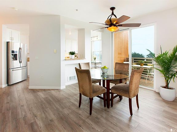3rd image of 401 Crescent Ct APT 4111