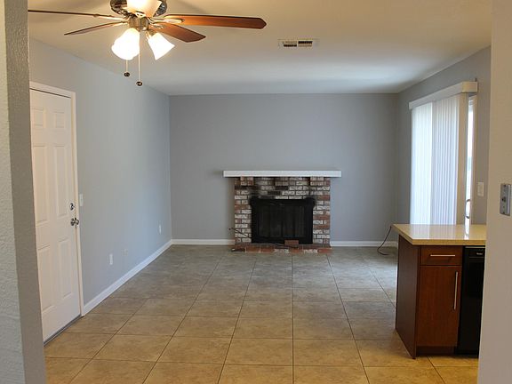 5th image of 221 S Catamaran Cir