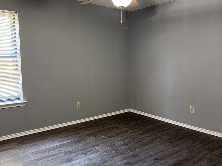 768 Pierre Ln — Photo 16