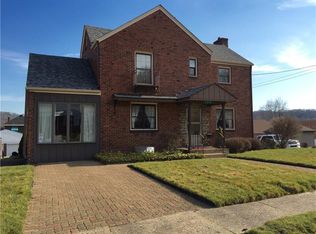 1215 Summit St, White Oak, PA 15131
