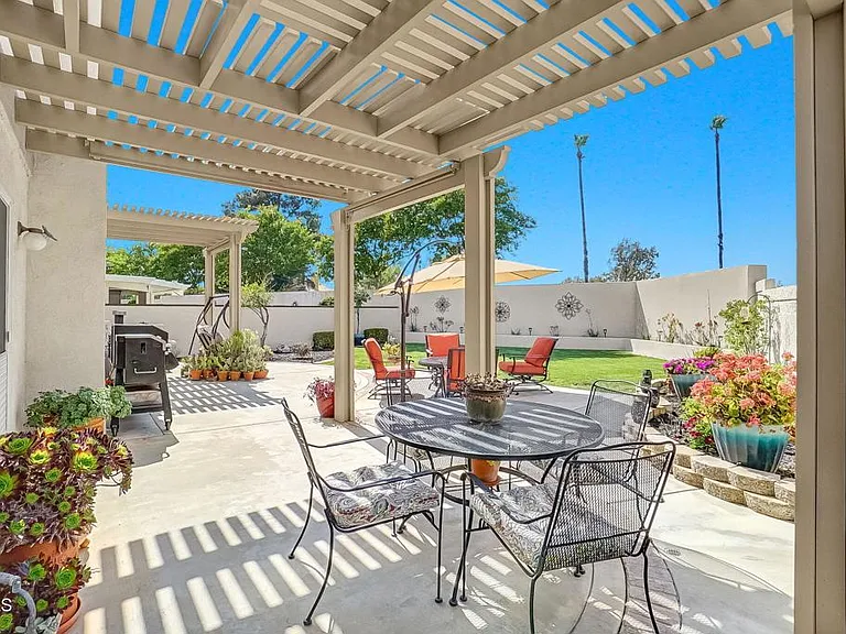 885 Oakland Hills Dr — Photo 41