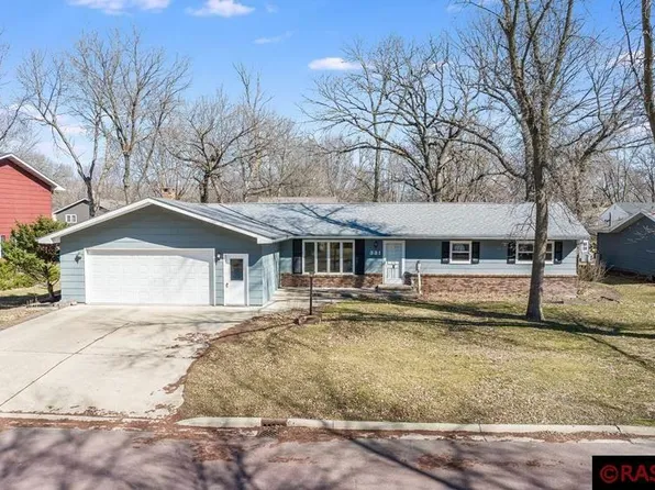331 Tanglewood Ln, Blue Earth, MN 56013
