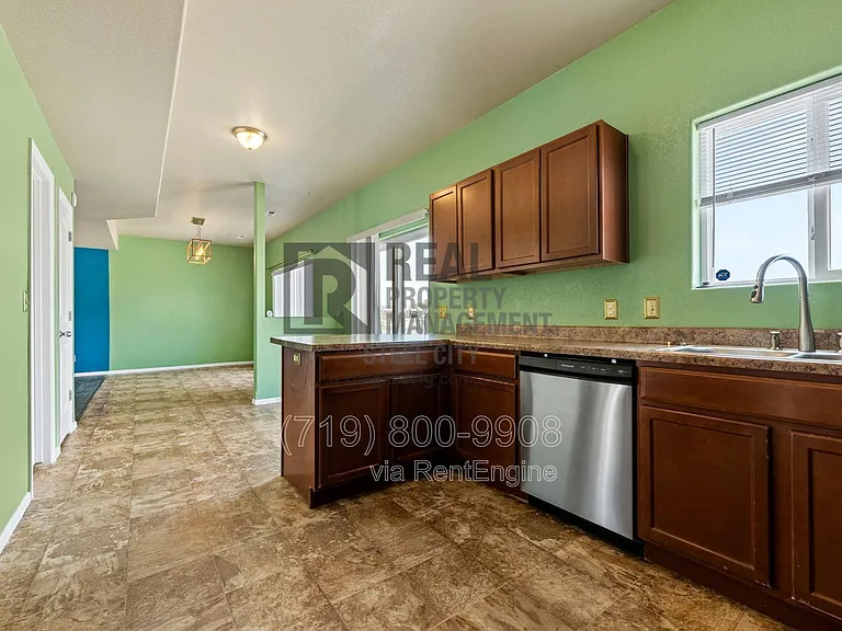 947 E Kirkwood Dr — Photo 16