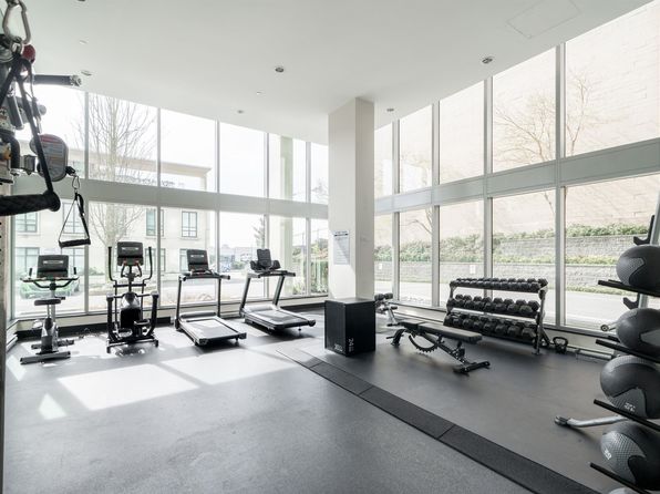 2200 Douglas Rd #801, Burnaby, BC V5C 0G8