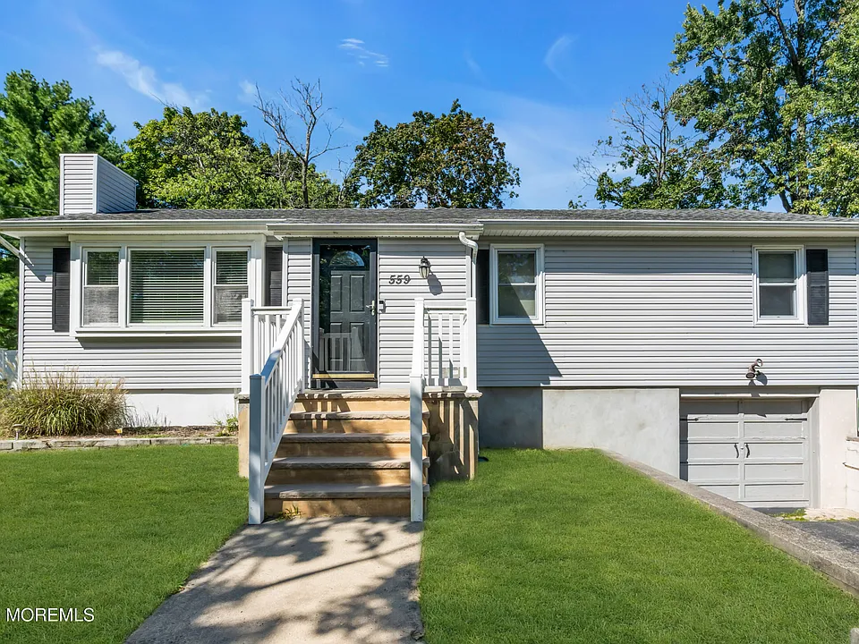 559 Dow Ave