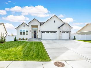 424 Piper St, Richland, WA 99352