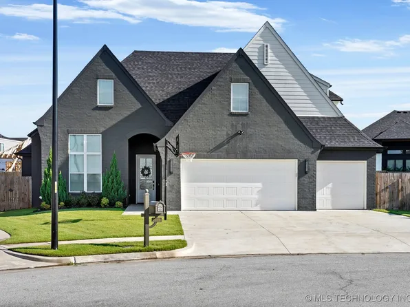 2035 E 138th Pl S, Bixby, OK 74008