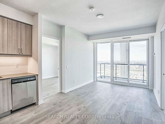 3rd image of 7895 Jane St #Lph10