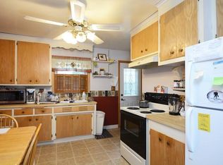 215 Dora Ct W, Saint Paul, MN 55106