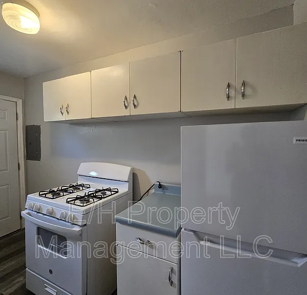 718 S Hunter St — Photo 7