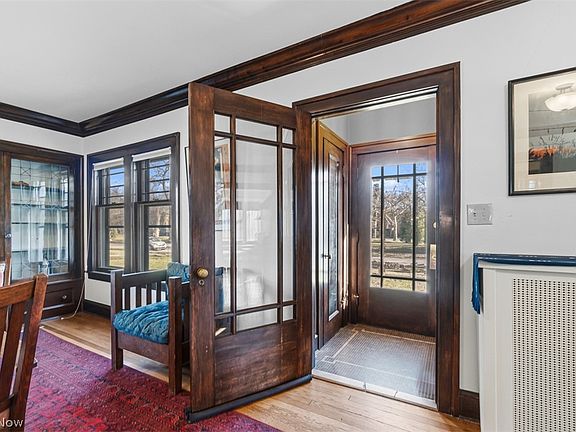 4th image of 3030 Huntington Rd