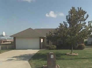 105 Northgate Ave, Monett, MO 65708