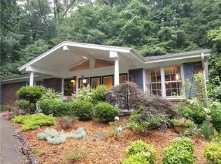 5 Fern Cove Rd, Asheville, NC 28804