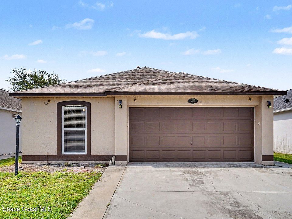 1st image of 2781 Maderia Cir