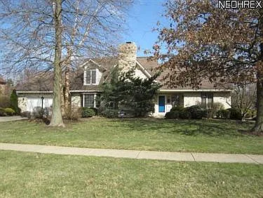 358 Meadow Ln photo 1