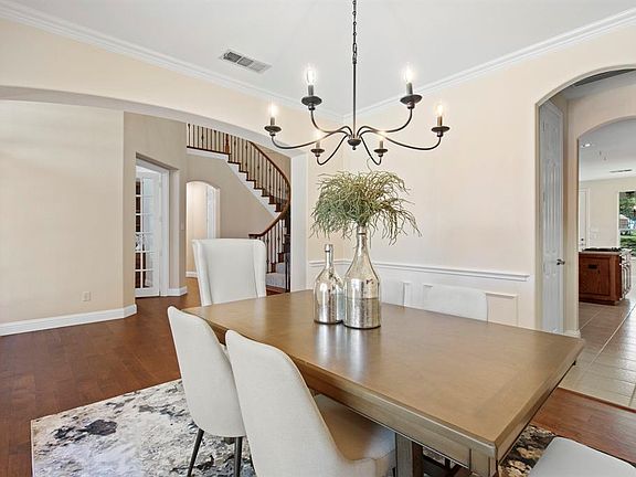 5th image of 3208 Village Crest Ct
