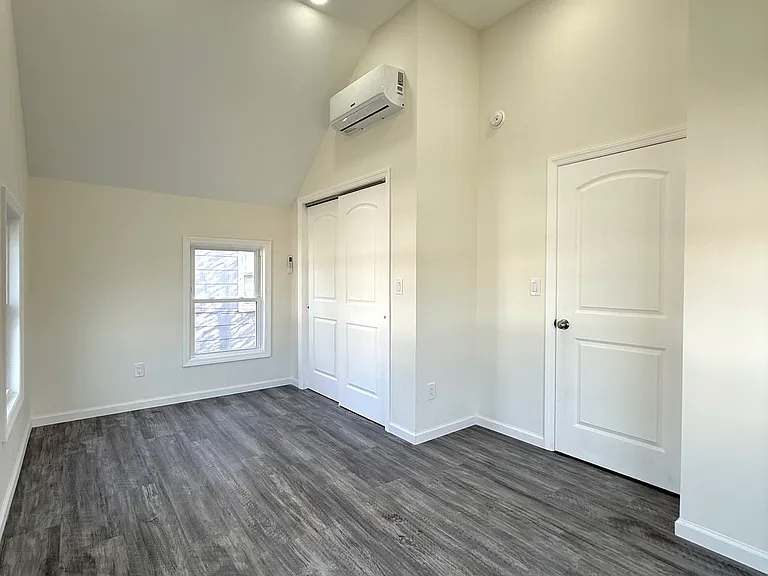 144 W End Ave — Photo 13