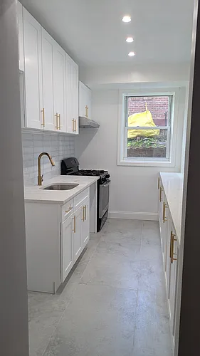 16 Valdale Ave #1 Photo 1