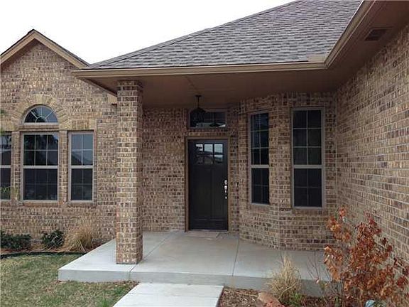 2nd image of 2309 Makalia Way