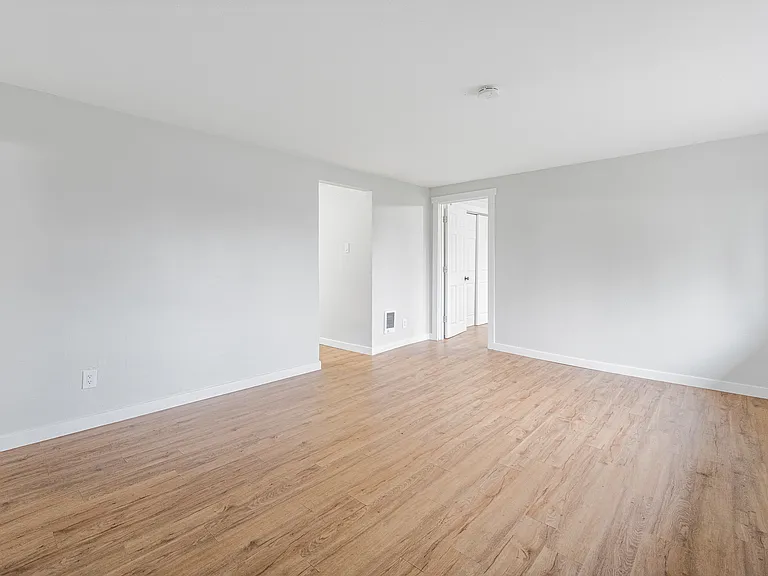 5110 Diamond Blvd SW — Photo 8