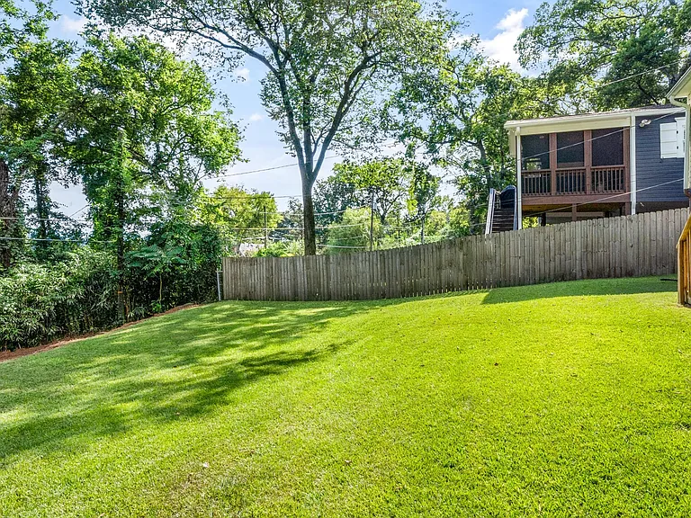 2319 English Village Ln — Photo 27