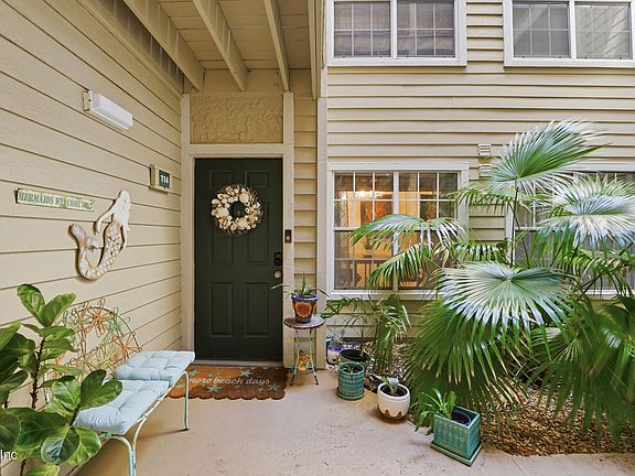 3rd image of 100 IRONWOOD Drive #114