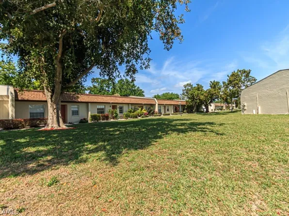 6300 S Pointe Blvd APT 447, Fort Myers, FL 33919