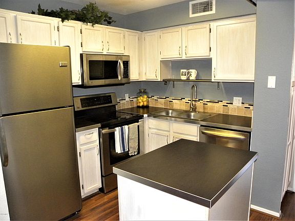 4th image of 19820 N 13th Ave Unit 280