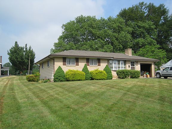 2nd image of 199 N. Greenwood Ave