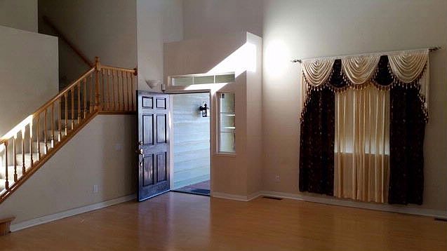 2nd image of 3145 Fairwood Dr