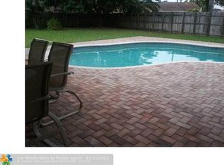 11524 SW 53rd Pl, Cooper City, FL 33330