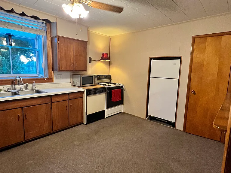 7085 Salineville Rd NE — Photo 8