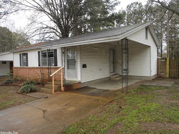 2nd image of 213 Chrisp Ave