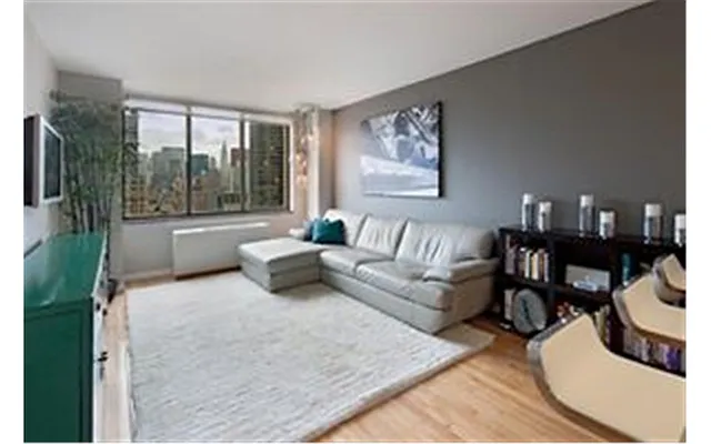 Sold by Douglas Elliman | media 18