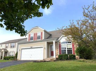 2800 Forestview Dr, Carpentersville, IL 60110