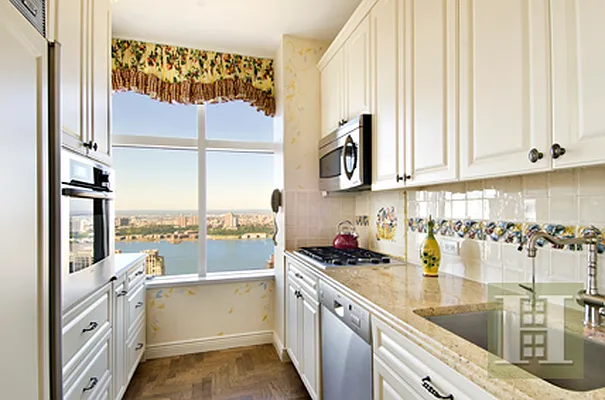 Sold by Halstead Real Estate | media 3