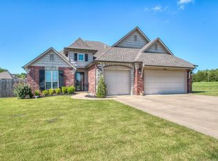 3206 Rushmore St, Bartlesville, OK 74006