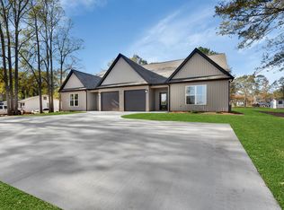 170 Weaver Rd #B, Inman, SC 29349