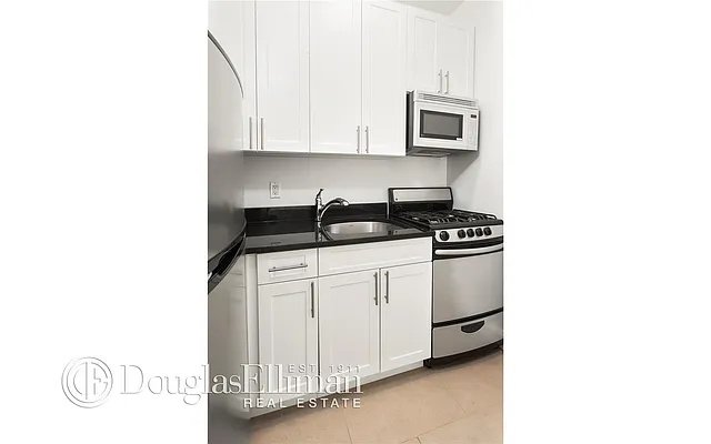 Rented by Douglas Elliman | media 18